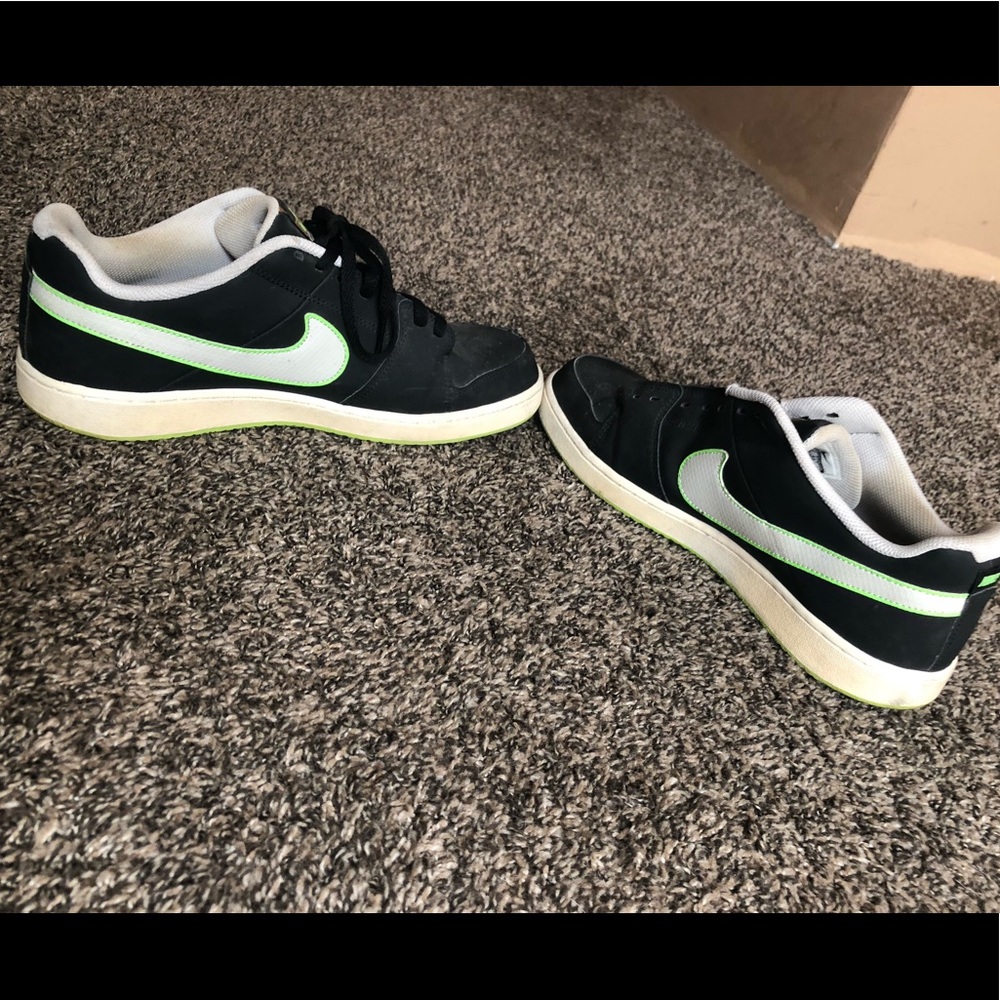 Nike Backboard II’s